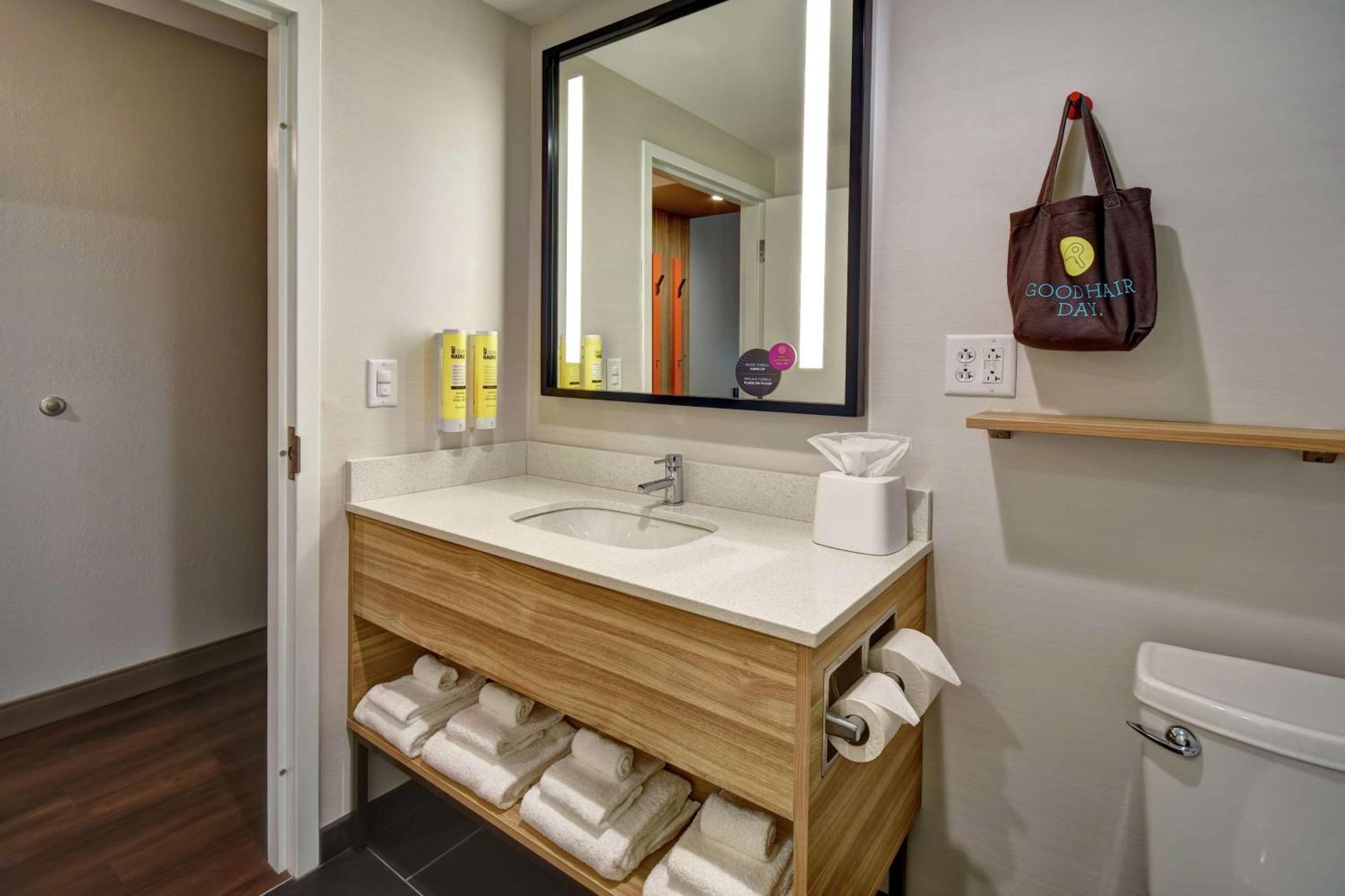 Tru By Hilton Syracuse-Camillus Hotel Ngoại thất bức ảnh